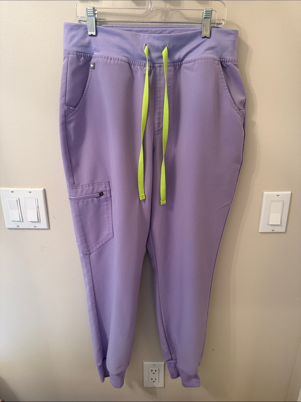 FIGS Lavender Dew Zamora Jogger Scrub Pants Lilac Purple M Petite